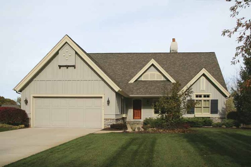 Home Plan - European Exterior - Front Elevation Plan #928-153