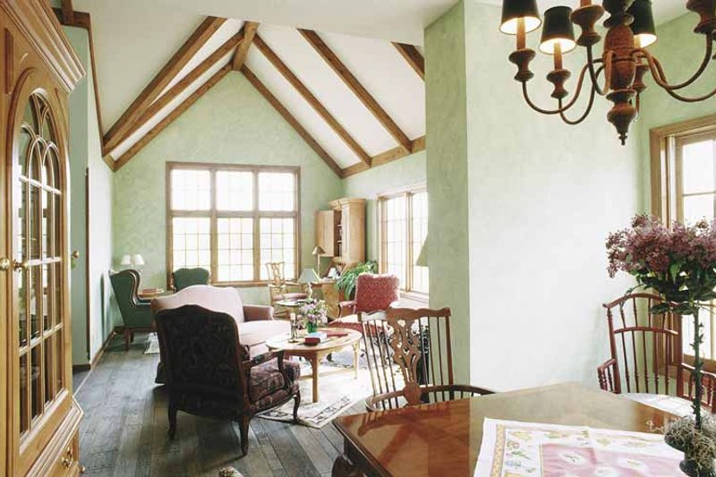 Home Plan - Interior - Family Room for Colonial House Plan #320-741 - 3 bed, 2.5 bath