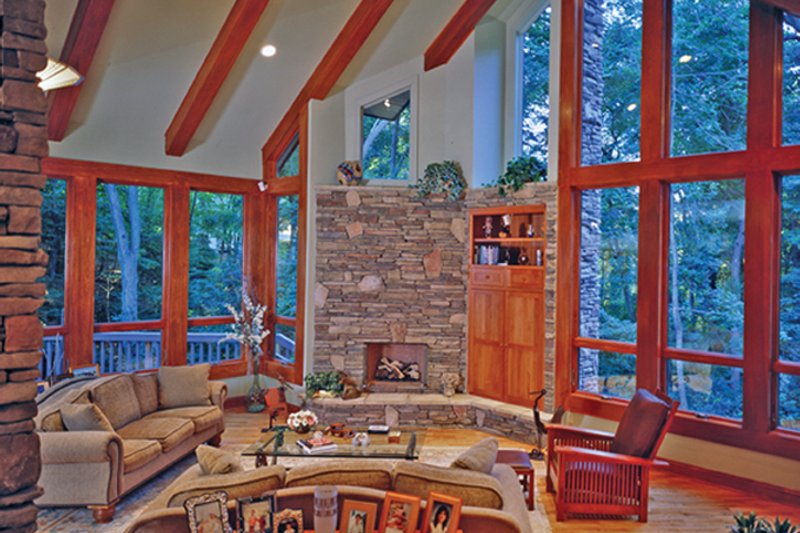 Home Plan - Interior - Family Room for Contemporary House Plan #314-287 - 5 bed, 3.5 bath