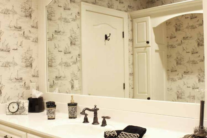Home Plan - Interior - Bathroom 1 for European House Plan #928-65 - 4 bed, 5.5 bath