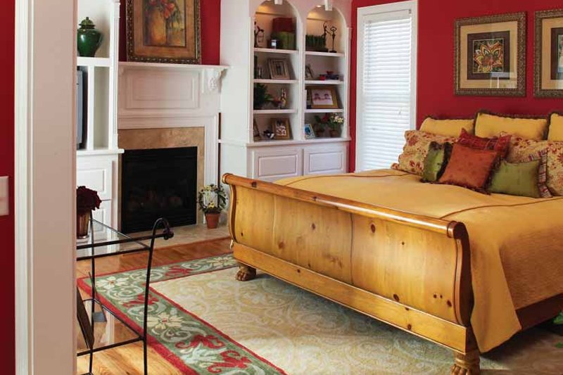 Home Plan - Interior - Master Bedroom for Country House Plan #929-755 - 3 bed, 3.5 bath