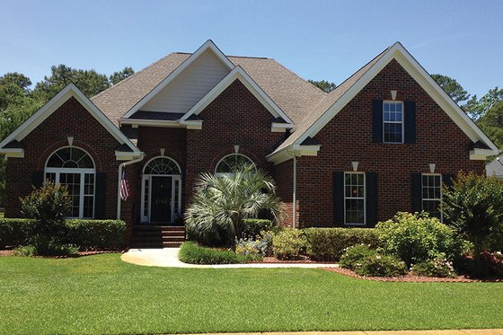 Exterior - Front Elevation 4 for Ranch House Plan #927-44 - 4 bed, 2 bath