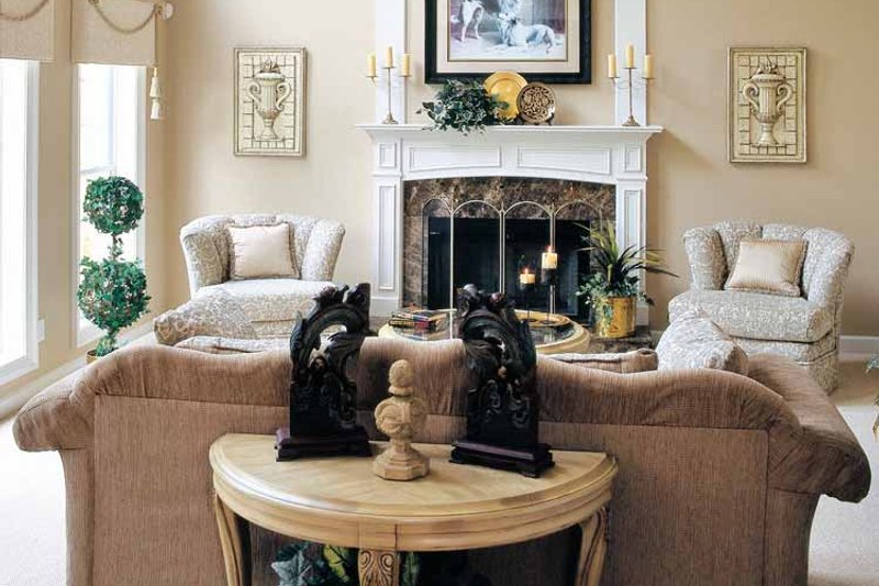 Home Plan - Interior - Family Room 1 for Mediterranean House Plan #927-141 - 4 bed, 3 bath