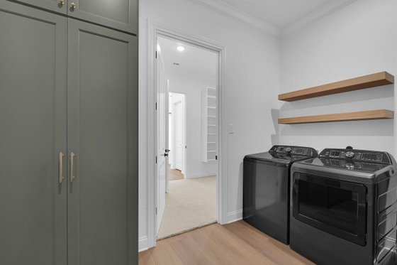 Interior - Laundry 1 for Cottage House Plan #1096-14 - 4 bed, 4.5 bath