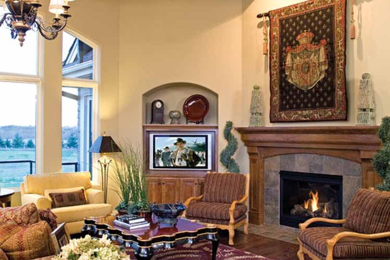 Home Plan - Interior - Family Room 1 for European House Plan #51-1125 - 4 bed, 3.5 bath