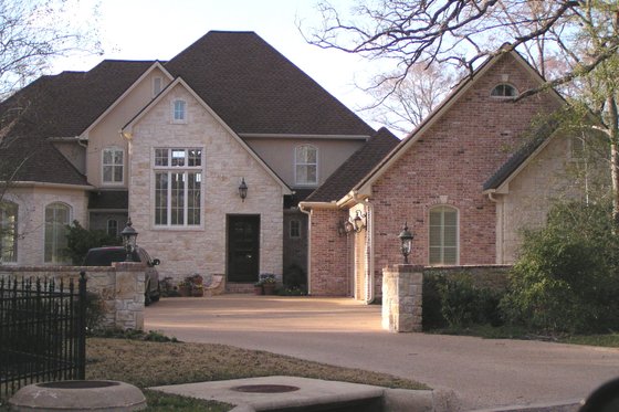 Exterior - Front Elevation for European House Plan #408-106 - 3 bed, 4 bath