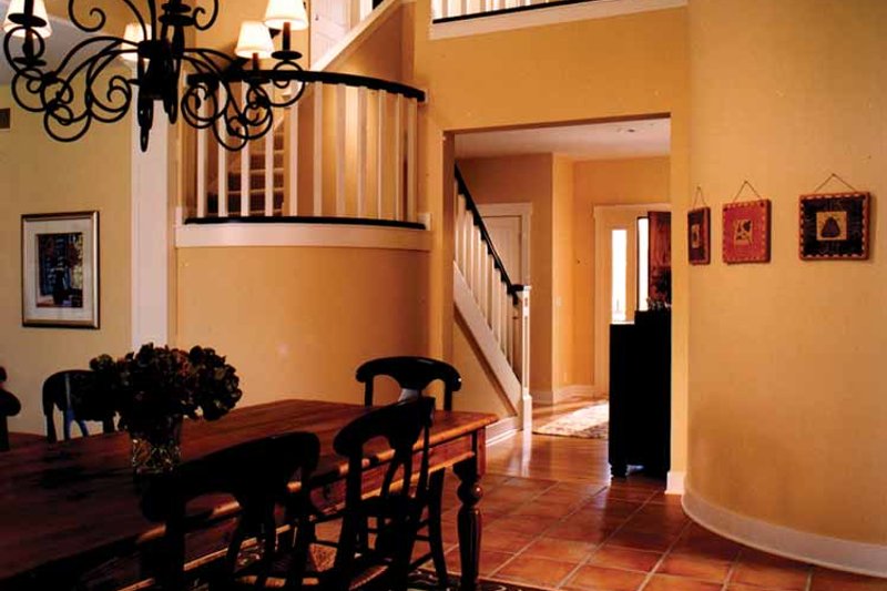 Dream House Plan - Interior - Entry 2 for Traditional House Plan #928-46 - 4 bed, 3.5 bath