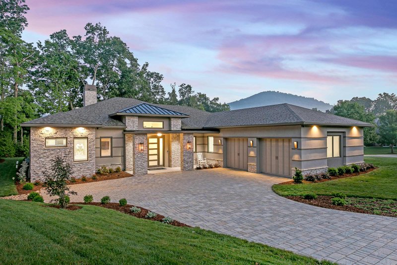 Dream House Plan - Prairie Exterior - Front Elevation Plan #938-116