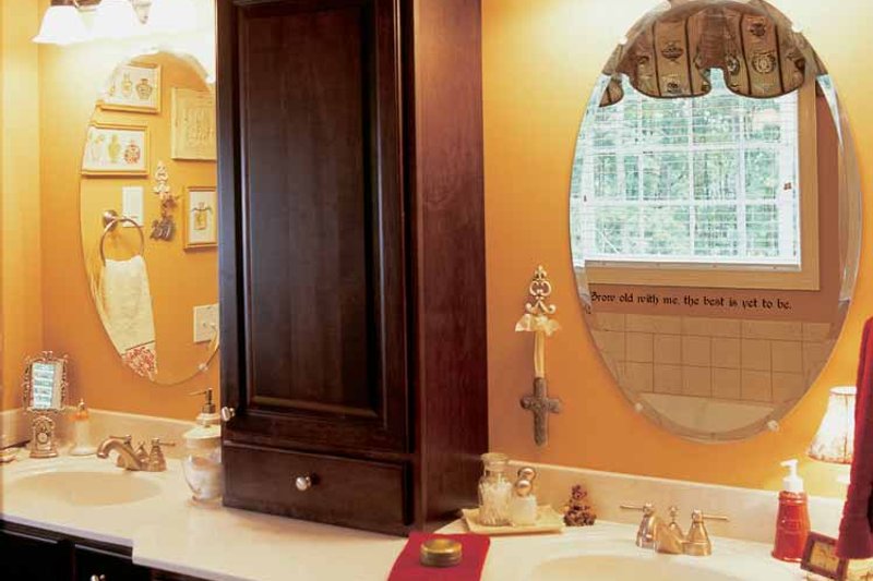 House Blueprint - Interior - Master Bathroom for Country House Plan #927-781 - 3 bed, 2.5 bath