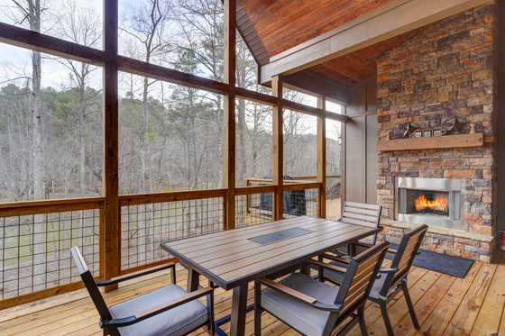 Exterior - Covered Porch for Craftsman House Plan #54-441 - 4 bed, 3 bath