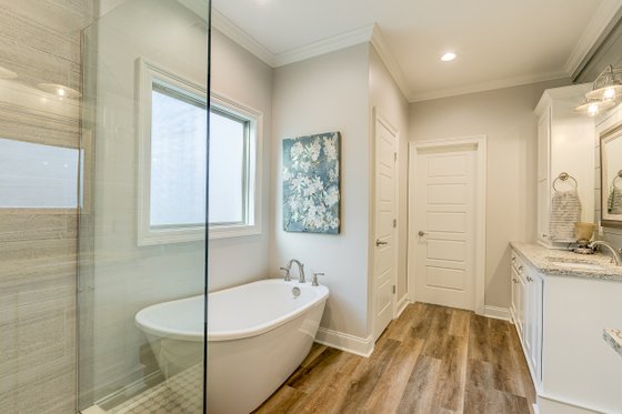 Interior - Master Bathroom 3 for Traditional House Plan #430-228 - 4 bed, 2 bath