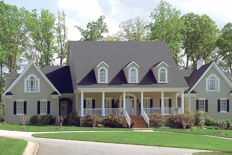 Dream House Plan - Classical Exterior - Front Elevation Plan #453-192