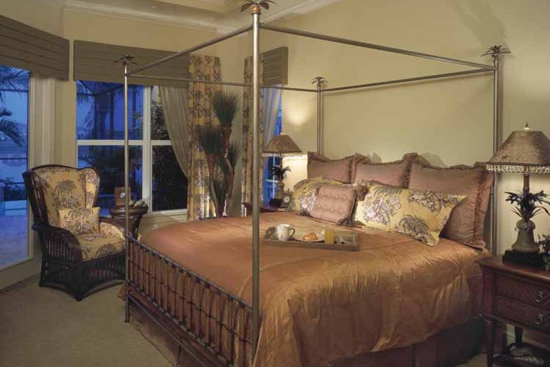 Home Plan - Interior - Master Bedroom for Mediterranean House Plan #930-322 - 4 bed, 3.5 bath