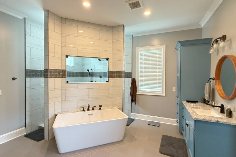 House Design - Photo 10 for Southern House Plan #932-1289 - 3 bed, 2.5 bath