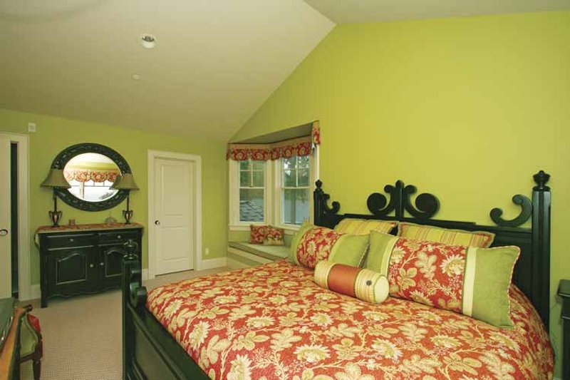 Home Plan - Interior - Bedroom 2 for Craftsman House Plan #132-485 - 4 bed, 4.5 bath