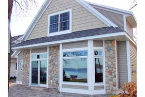 House Blueprint - Craftsman Exterior - Front Elevation Plan #981-17