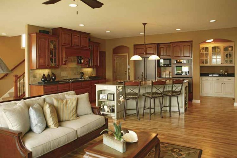 Architectural House Design - Interior - Kitchen 1 for Traditional House Plan #320-990 - 4 bed, 3.5 bath