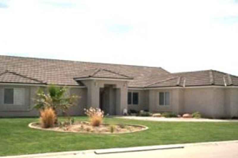 Dream House Plan - Mediterranean Exterior - Front Elevation Plan #1-499