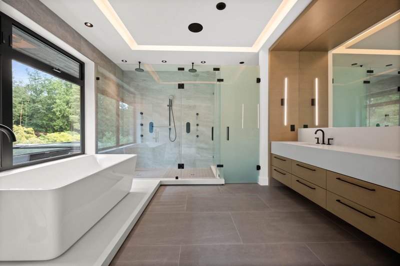 House Blueprint - Interior - Master Bathroom for Modern House Plan #1114-100 - 4 bed, 4.5 bath