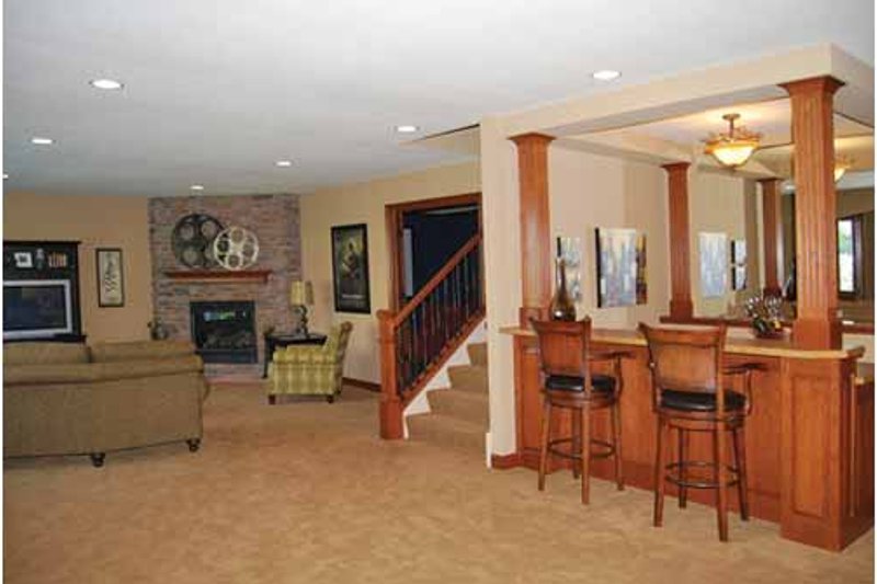 Dream House Plan - Interior - Family Room for European House Plan #320-1003 - 3 bed, 2.5 bath