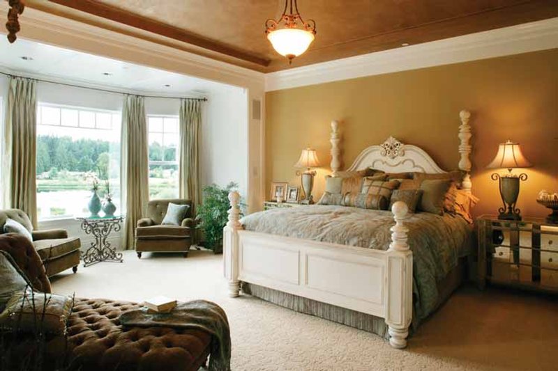 Architectural House Design - Interior - Master Bedroom for Prairie House Plan #132-354 - 4 bed, 6 bath