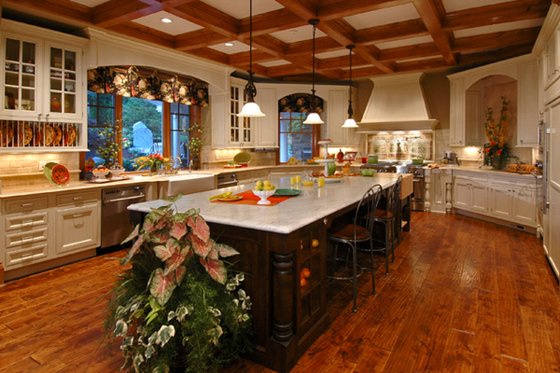 Photo 25 for Traditional House Plan #132-216 - 4 bed, 6 bath