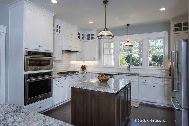 Dream House Plan - Interior - Kitchen for Craftsman House Plan #929-24 - 4 bed, 3 bath