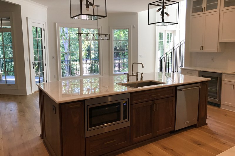 House Plan Design - Interior - Kitchen 2 for Traditional House Plan #437-86 - 4 bed, 3.5 bath