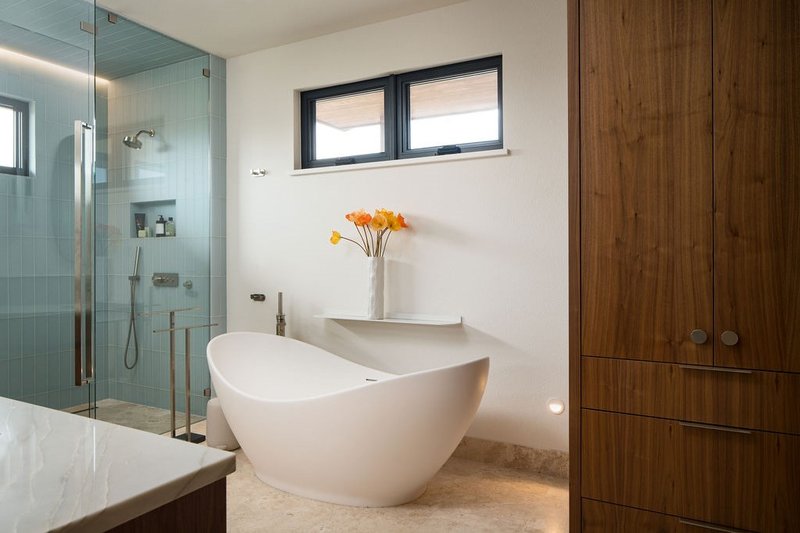 Architectural House Design - Interior - Master Bathroom 1 for Craftsman House Plan #1042-27 - 5 bed, 4.5 bath