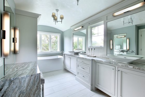 Interior - Master Bathroom for Craftsman House Plan #928-224 - 4 bed, 3.5 bath