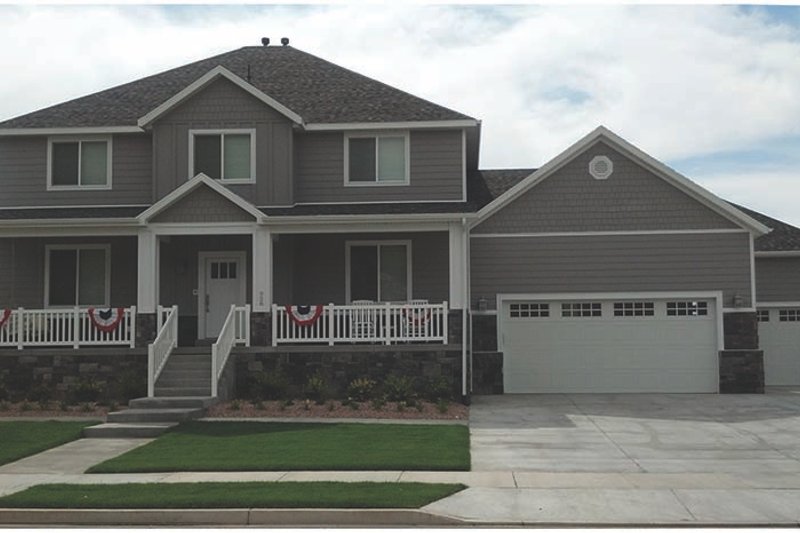 Dream House Plan - Exterior - Front Elevation 5 for Traditional House Plan #1060-8 - 5 bed, 4 bath