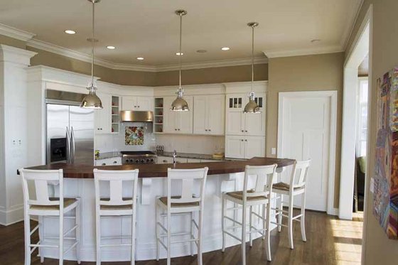 Interior - Kitchen for Colonial House Plan #928-74 - 4 bed, 4 bath