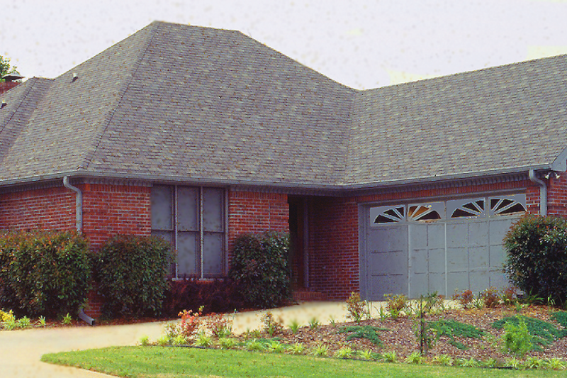 Dream House Plan - Craftsman Exterior - Front Elevation Plan #30-173