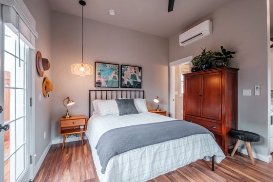 Photo 6 for Bungalow House Plan #932-625, 1 bath