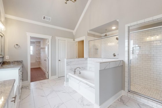 Photo 9 for Farmhouse House Plan #927-992 - 5 bed, 4 bath