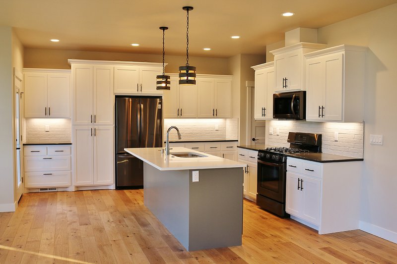 Architectural House Design - Interior - Kitchen for Farmhouse House Plan #1070-2 - 3 bed, 2.5 bath