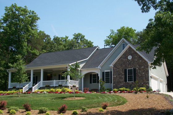 Exterior - Front Elevation for Country House Plan #310-215 - 3 bed, 2 bath