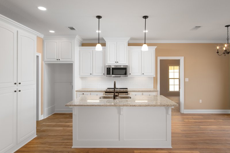 Home Plan - Interior - Kitchen for Country House Plan #430-178 - 4 bed, 2 bath