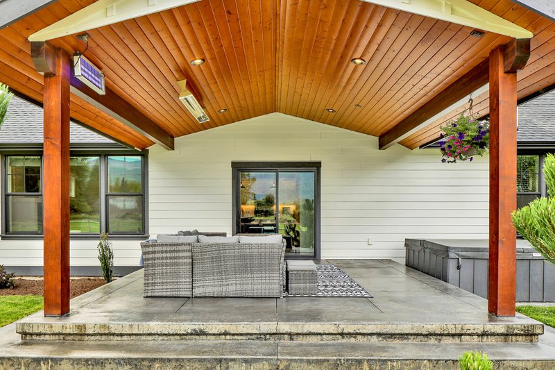 Dream House Plan - Exterior - Outdoor Living 1 for Farmhouse House Plan #1070-16 - 3 bed, 2.5 bath