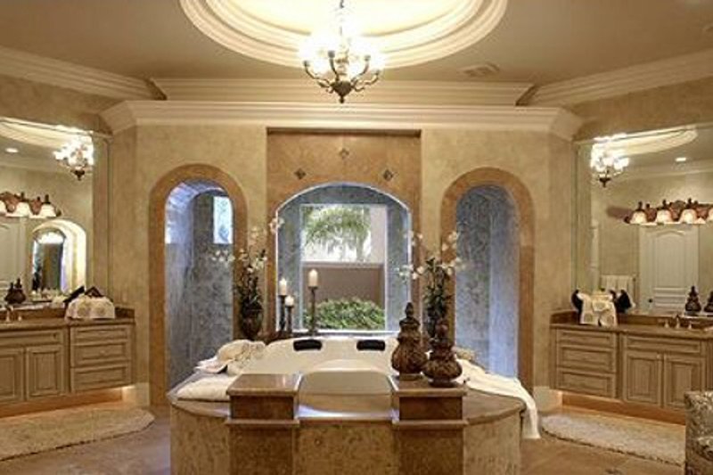 House Plan Design - Interior - Master Bathroom for Mediterranean House Plan #27-216 - 5 bed, 5.5 bath
