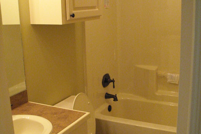 Home Plan - Interior - Bathroom for Southern House Plan #21-277 - 3 bed, 2 bath