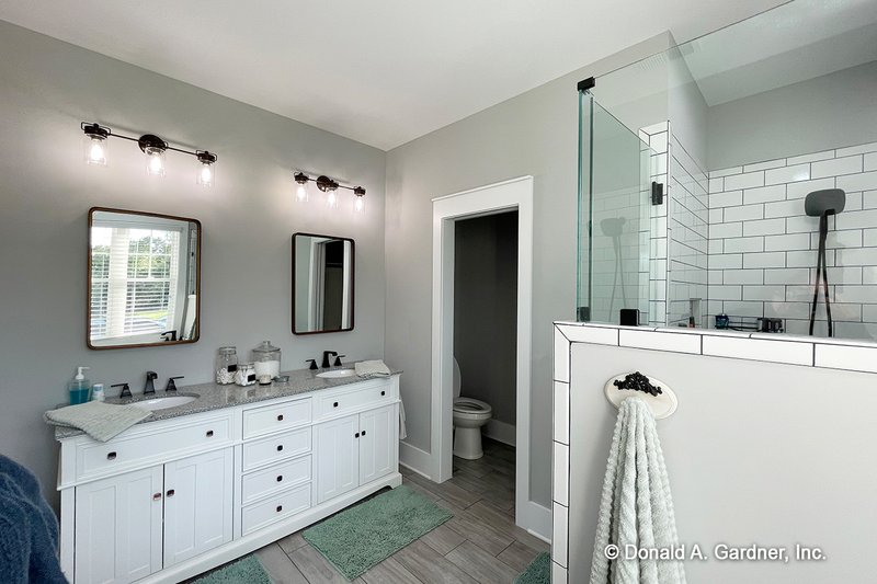 House Plan Design - Interior - Master Bathroom for Cottage House Plan #929-1129 - 3 bed, 2.5 bath