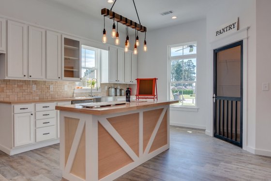 Interior - Kitchen for Craftsman House Plan #44-235 - 3 bed, 2 bath