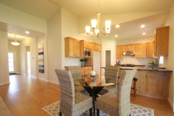 Photo 4 for Ranch House Plan #124-929 - 3 bed, 2 bath
