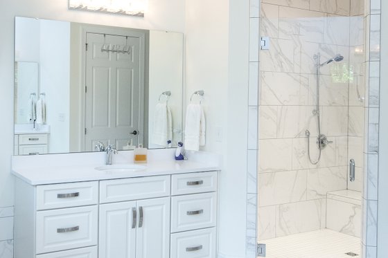 Interior - Master Bathroom 1 for Prairie House Plan #929-1001 - 3 bed, 2.5 bath