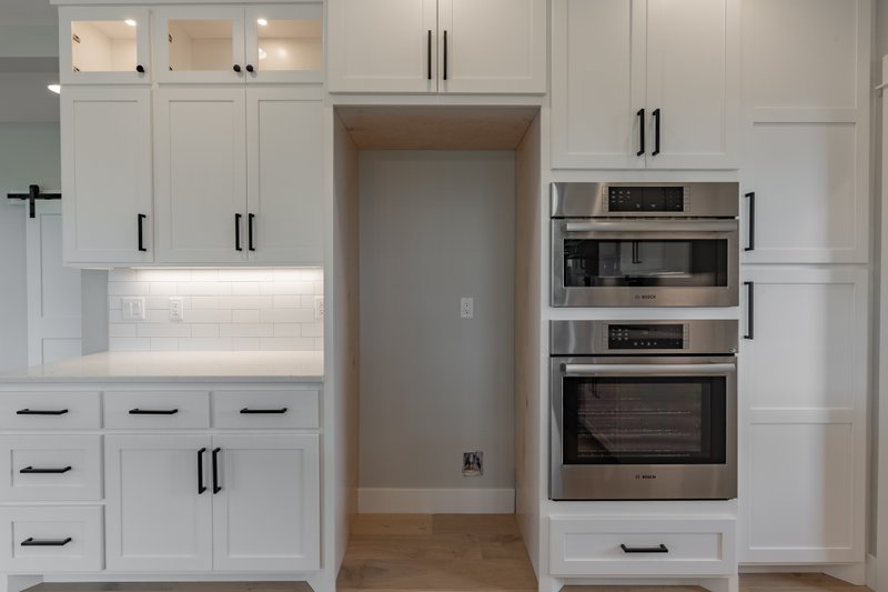 House Design - Interior - Kitchen for Farmhouse House Plan #1070-39 - 3 bed, 3.5 bath