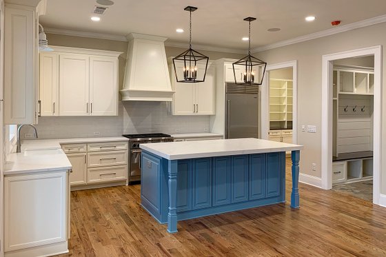 Interior - Kitchen 1 for Craftsman House Plan #437-95 - 3 bed, 3.5 bath