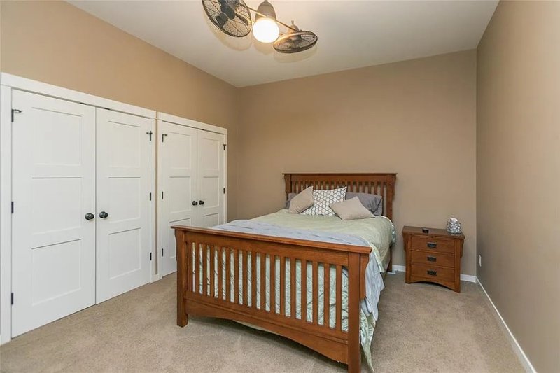 House Plan Design - Interior - Bedroom 1 for Traditional House Plan #70-1554 - 7 bed, 4.5 bath