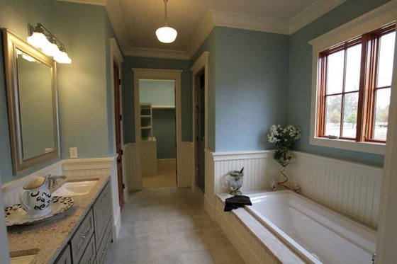Interior - Master Bathroom for Farmhouse House Plan #37-227 - 5 bed, 4 bath
