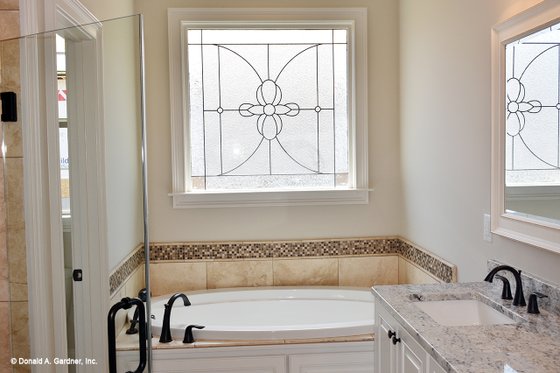 Interior - Bathroom for Traditional House Plan #929-612 - 4 bed, 3.5 bath